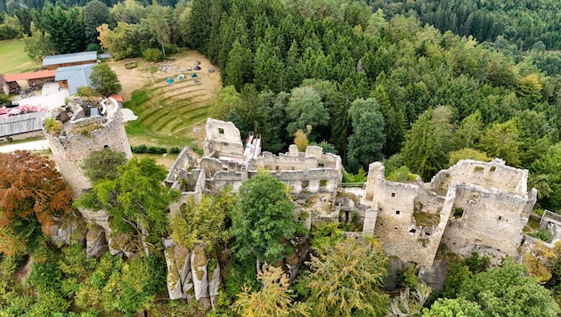 The campsite at the castle ruins has been reopened following the extensive investigations. (Bild: TEAM FOTOKERSCHI / KERSCHBAUMMAYR)