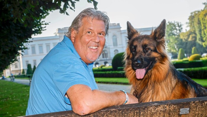 Patrick Weigand works with dogs and dog owners. The new rescue card is intended to give them ...