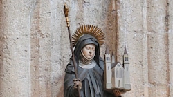 Heiligenfigur (Bild: Erzdioezese Salzburg (eds) / Michaela Greil)