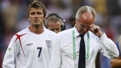 David Beckham (li.) trauert um seinen ehemaligen Teamchef Sven-Göran Eriksson. (Bild: AFP/ARIS MESSINIS)