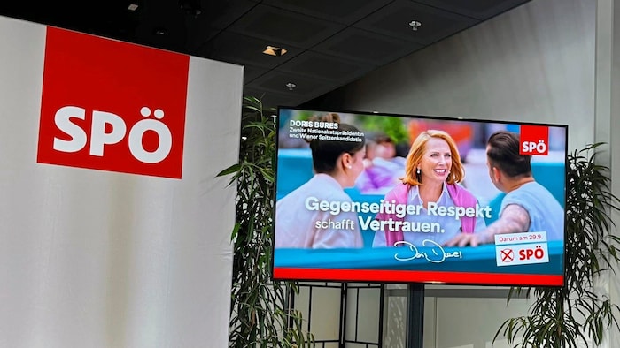 The posters featuring Doris Bures have already been displayed throughout Vienna. SPÖ leader ...
