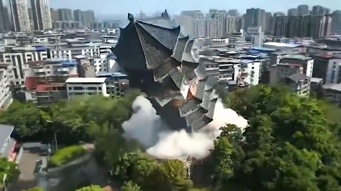 Der Wenhua-Turm war in den vergangenen 18 Jahren eines der wichtigsten kulturellen Wahrzeichen ...