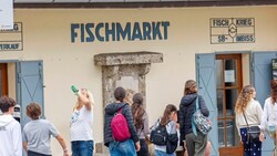 Das Unternehmen betreibt Imbisse und eine eigene Fischzucht (Bild: Markus Tschepp)