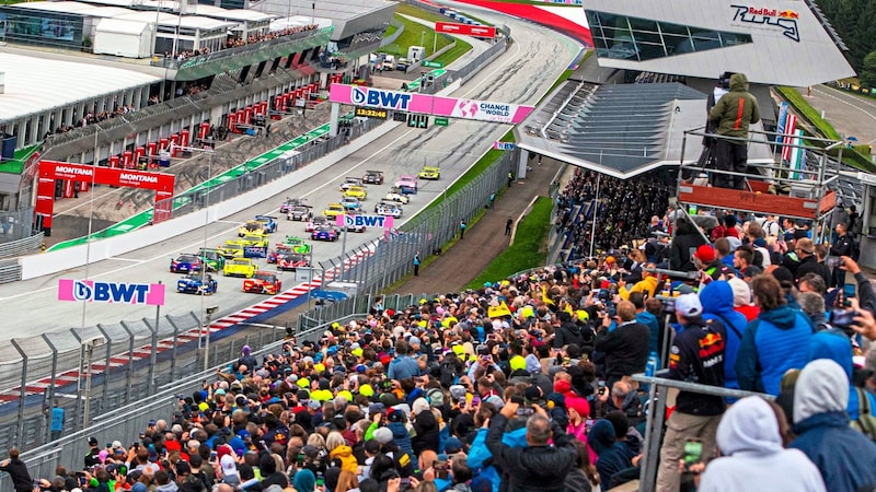 The DTM attracts thousands of fans to the Red Bull Ring every year. (Bild: Michael Jurtin/Red Bull Ring)