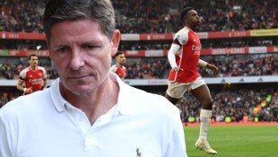 Oliver Glasner (li.) holt Eddie Nketiah (re.) vom FC Arsenal.