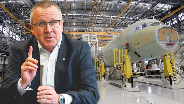 The order books of aircraft manufacturers are full - and thus also those of FACC, here CEO Robert Machtlinger, who warns, however, of the sharp rise in costs and the associated loss of competitiveness in Austria. (Bild: Krone KREATIV/REUTERS, Markus Wenzel)