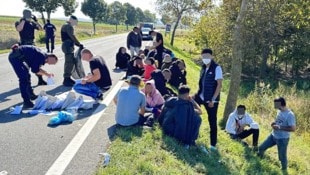 Illegale Migranten: Die Zahl der Aufgriffe ging zwar zurück, die SPÖ übt aber weiter Kritik an ...
