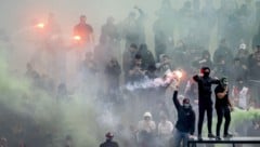 Feyenoord Rotterdam gegen Ajax Amsterdam gilt in den Niederlanden als Klassiker und Hochrisikospiel gleichermaßen.   (Bild: AFP/APA/ANP/Robin Utrecht)