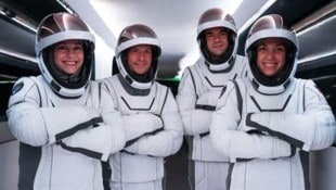 Zu den Raumfahrern gehört der US-Milliardär Isaacman selbst, zudem sollen der Pilot Scott Poteet ...