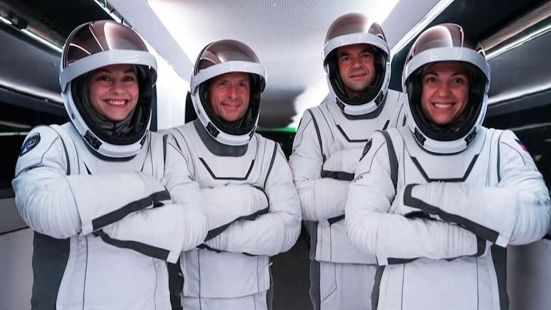 The space travelers include the US billionaire Isaacman himself, pilot Scott Poteet and SpaceX employees Sarah Gillis and Anna Menon are also to be on board. (Bild: KameraOne)