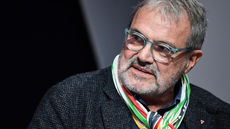 Oliviero Toscani spoke about his serious illness and revealed that he was not afraid of death. (Bild: APA/AFP/MIGUEL MEDINA)