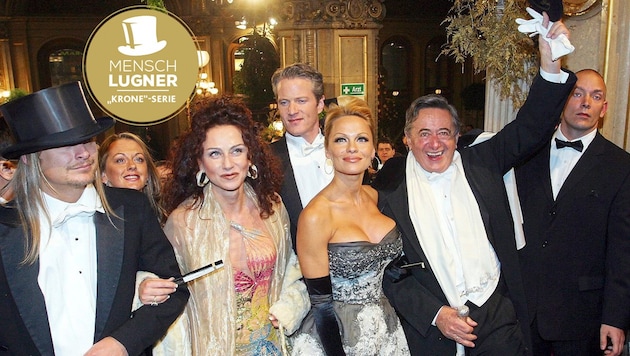 For over 30 years, Lugner brought stars and starlets to the Opera Ball box and became an integral part of every coverage. (Bild: Krone KREATIV/Kronen Zeitung/Tomschi Peter)