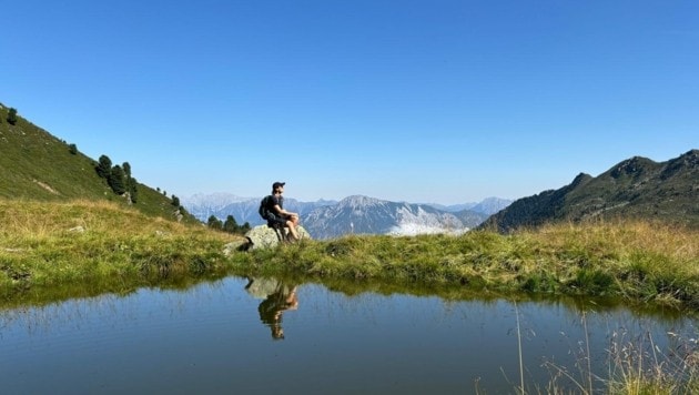 Abwechslungsreicher Weg in imposanter Hochgebirgskulisse. (Bild: Zwickl)