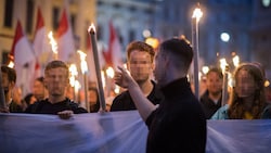 Identitäre bei einer Kundgebung in Wien (Bild: APA/EXPA/MICHAEL GRUBER, Krone KREATIV)