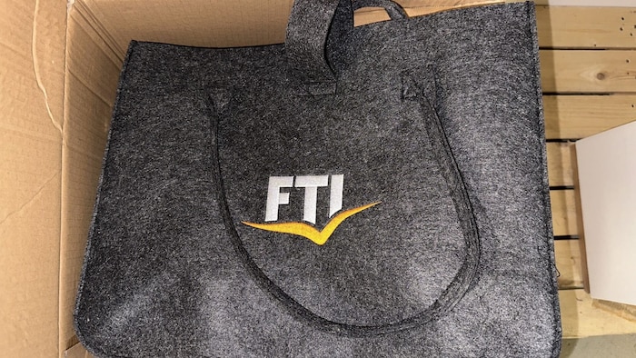 Stücke mit FTI-Branding kommen unter den Hammer.
