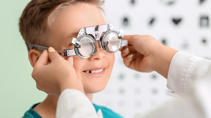Gutes Sehen gilt als Voraussetzung für eine erfolgreiche Schullaufbahn.