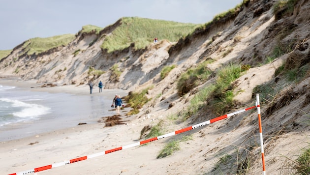 The accident occurred near the dunes in Noerre Vorupoer. (Bild: AFP/APA/Ritzau Scanpix/Johnny Pedersen)