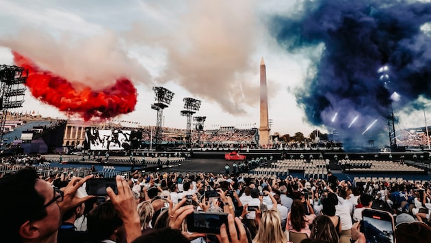 Paris bot eine rund dreistündige Eröffnungsshow auf dem Place de la Concorde. (Bild: GEPA/GEPA pictures)