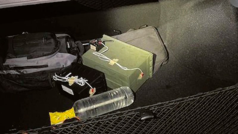 Explosives were found in the assassin's car. (Bild: AP)