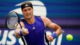 Alexander Zverev besiegte den Franzosen Alexandre Muller in drei Sätzen.