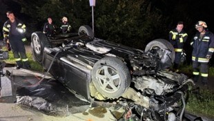Der havarierte Wagen landete zuletzt am Dach