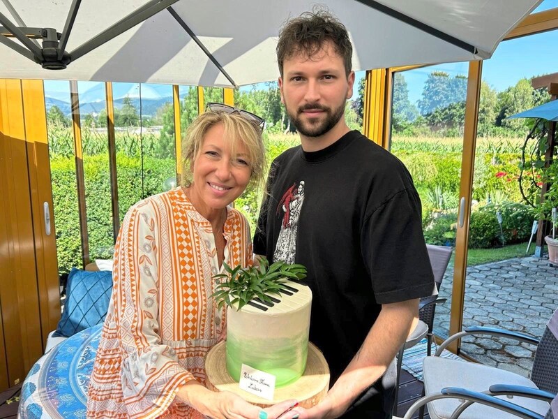 Lukas with mom Dagmar: She wrote songs for Semino Rossi, Hans Hinterseer, and Silbereisen. (Bild: Zvg)