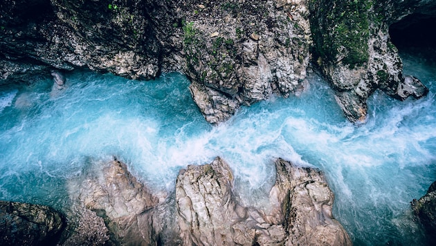 Water from Austria is among the cleanest in Europe. (Bild: stock.adobe.com/Dennis Schaefer)