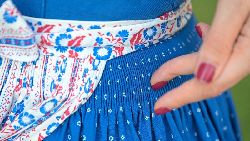 The traditional costume is made by hand (Bild: Evelyn Hronek)