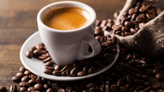 Italians spend more than 8 billion euros a year on coffee, or around 392 euros per family. (Bild: BillionPhotos.com - stock.adobe.)