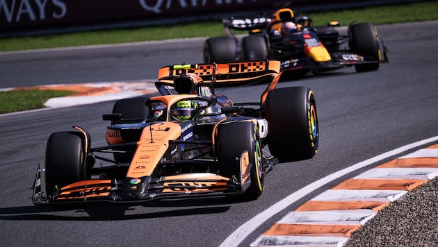 Will Lando Norris and Max Verstappen have another thrilling duel? (Bild: AFP/APA/John THYS)