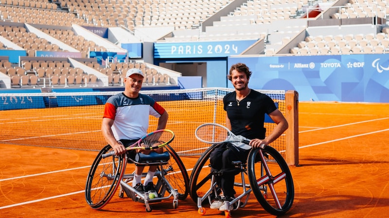 Langmann with doubles partner Josef Riegler on Court Philippe-Chatrier. (Bild: GEPA pictures)