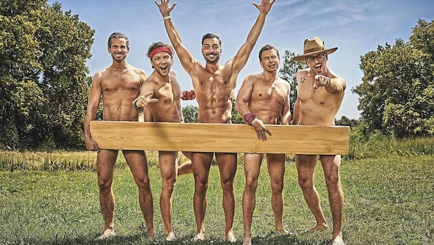 "Off to the Wiesn" sing the men around frontman Philipp Rafetseder (center) with a view of the Oktoberfest. (Bild: Adlmannpromotion)