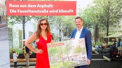Markus Franz (SPÖ) musste Verluste hinnehmen, bleibt aber (im Bild mit Ulli Sima). (Bild: Stadt Wien/Christian Fürthner)