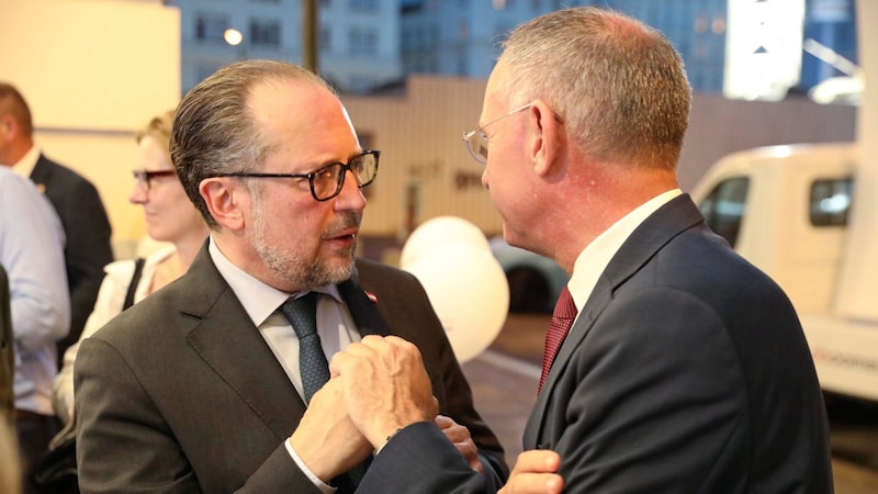 Foreign Minister Alexander Schallenberg and Interior Minister Gerhard Karner want to bring about a rethink in Brussels. (Bild: Jöchl Martin)