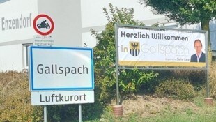 Wer in den Luftkurort Gallspach einfährt, wird seit Kurzem auch vom Bürgermeister begrüßt.
