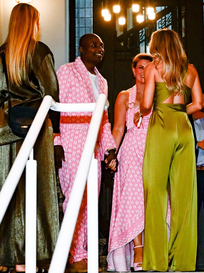 Durek Verrett and Märtha Louise greet their guests.