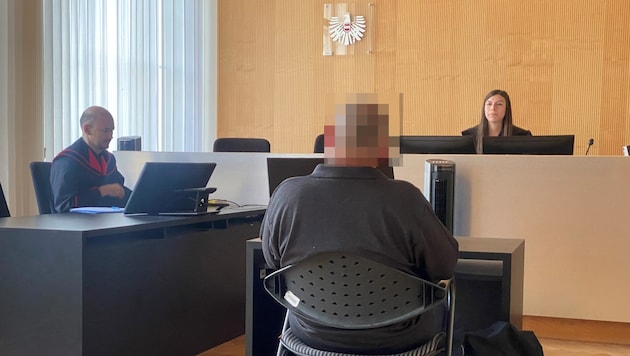 The accused early retiree did not have much to say in court. (Bild: Dorn Chantall/Krone KREATIV)