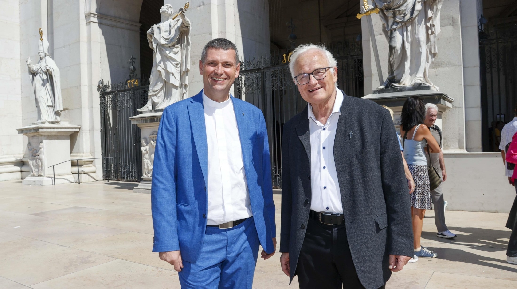 Generationenwechsel - Generalvikar plant für Kirchen auch Spielecken ...