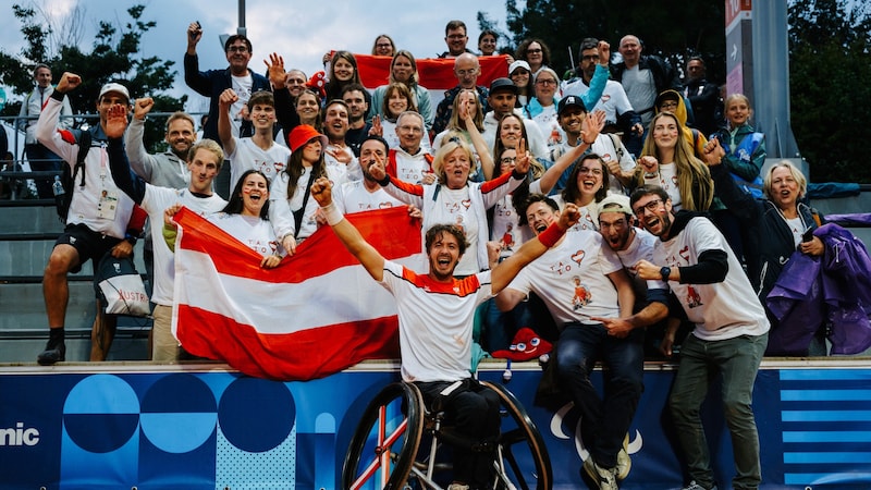 Great emotions after Langmann's first round victory. (Bild: GEPA/GEPA pictures)