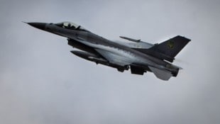 Der Kampfjet F-16 (Bild: Copyright 2024 The Associated Press. All rights reserved)