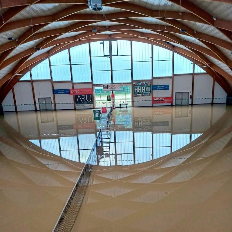 This is what it looked like after the storms in Bad Waltersdorf (Bild: Bad Waltersdorf Tennis)