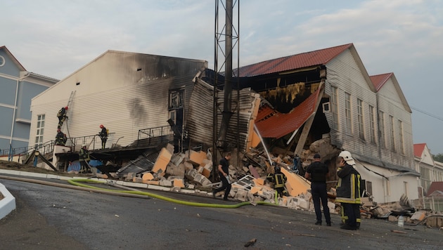 A destroyed house in the Ukraine (Bild: APA/Associated Press)