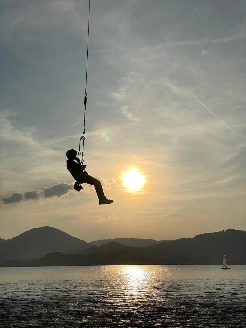 Die Helfer waren bis zum Abend im Einsatz. (Bild: BRD Gmunden)