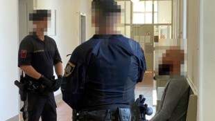 Der Angeklagte wurde zu einer noch nicht rechtskräftigen Zusatzstrafe verurteilt.