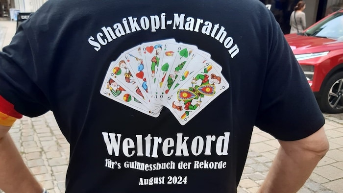 Für den Rekord wurden im Vorfeld sogar spezielle T-Shirts kreiert.