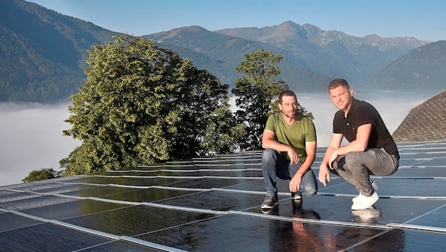 Die beiden Lungauer Peter Lassacher und Andreas Ferner (re.) gehen mit ihrer Energiegemeinschaft mutig in die Zukunft. (Bild: Roland Holitzky/ROLAND_HOLITZKY)