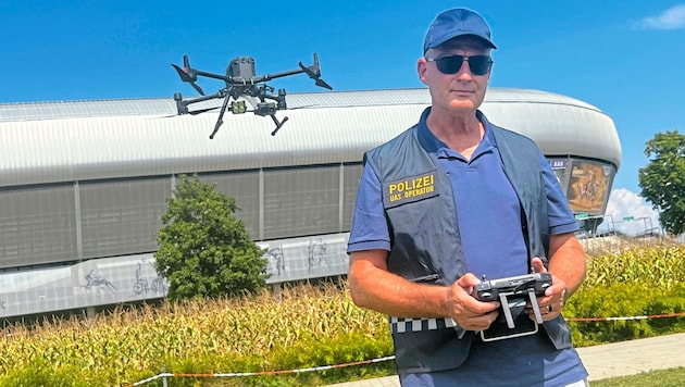 Carinthia's chief police drone pilot Erwin Moser. (Bild: Klaus Loibnegger)