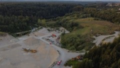 Die Fundstelle lag im Traunfluss neben einer Schottergrube in Roitham am Traunfall (Bild: Matthias Lauber/laumat.at)