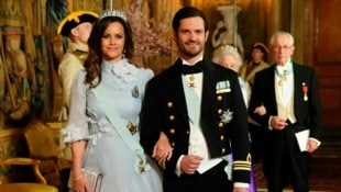 Prinzessin Sofia und Prinz Carl Philip von Schweden erwarten wieder Nachwuchs. Kind Nummer 4 soll im Februar zur Welt kommen. (Bild: APA/AFP/Ritzau Scanpix/Ida Marie Odgaard)