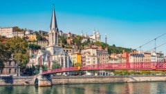 Vom Fluss hat man einen großaritgen Blick auf die Altstadt von Lyon. (Bild: Manjik photography)